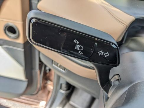Used 2025 Lincoln Navigator Black Label AWD/4WD image 32