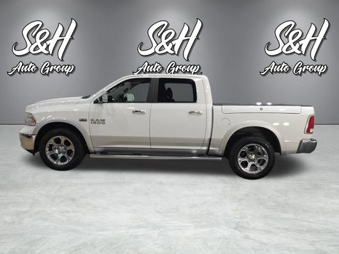 Used 2017 RAM 1500 Laramie w/ Convenience Group AWD/4WD image 17