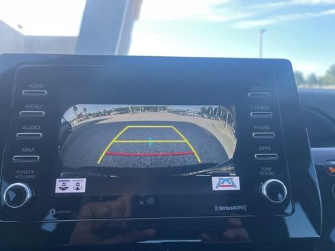 Used 2024 Toyota Camry SE image 14