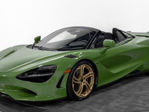 Used 2025 McLaren 750S Spider image 3