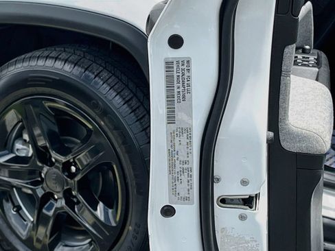 Certified 2023 Jeep Compass Sport AWD/4WD image 28