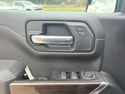 Used 2022 Chevrolet Silverado 1500 LT RWD image 16