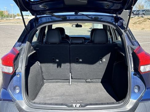 Used 2019 Nissan Kicks SR w/ SR Premium Package FWD image 28