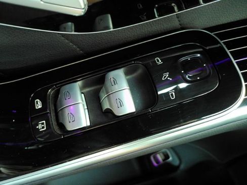 Used 2022 Mercedes-Benz S 580 4MATIC Sedan image 43