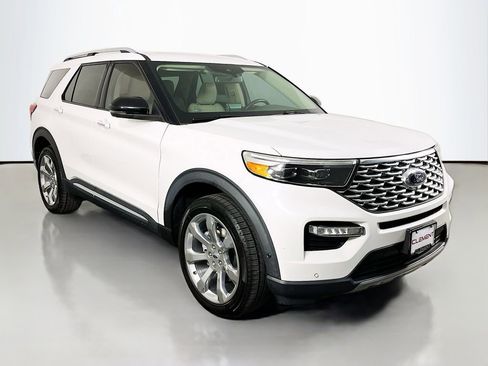 Used 2020 Ford Explorer Platinum w/ Premium Technology Package AWD/4WD image 4