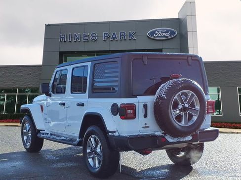 Used 2020 Jeep Wrangler Unlimited Sahara image 5