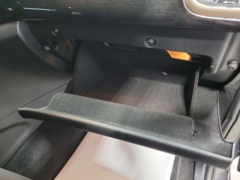 Used 2016 Jeep Grand Cherokee Laredo 75th Anniversary image 20