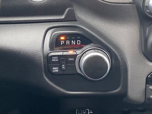 Used 2024 RAM 3500 Tradesman w/ Chrome Appearance Group image 18