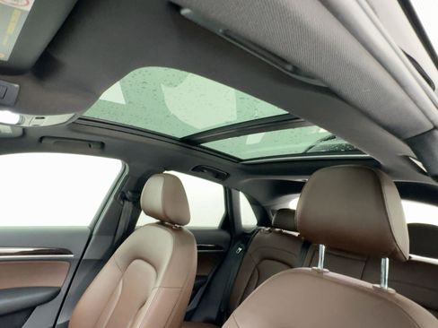 Used 2016 Audi Q3 2.0T Premium Plus w/ Technology Package image 14