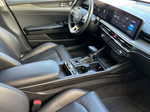 Used 2025 Kia K5 EX image 18