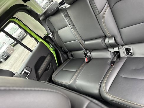 New 2025 Jeep Gladiator High Tide image 2