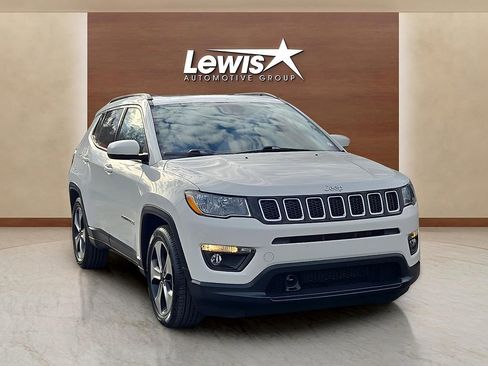 Used 2020 Jeep Compass Latitude image 6