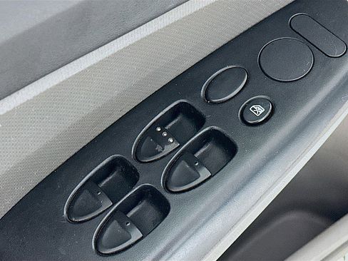 Used 2010 Honda Civic DX-VP image 17