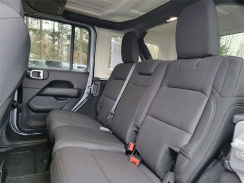 Certified 2019 Jeep Wrangler Unlimited Sahara image 21