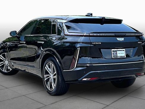 Used 2025 Cadillac Lyriq Luxury RWD image 12
