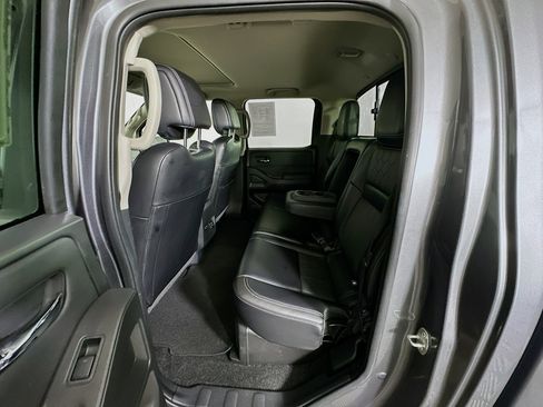 Used 2024 Nissan Frontier SL w/ Technology Package RWD image 26