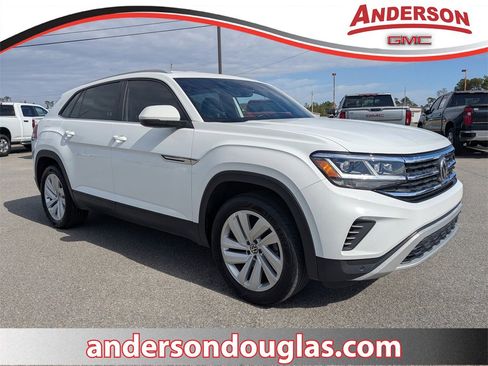 Used 2022 Volkswagen Atlas Cross Sport SE image 1