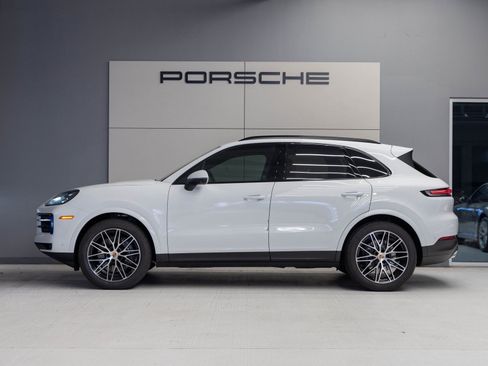 Certified 2026 Porsche Cayenne image 2