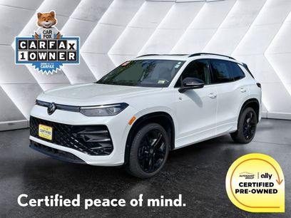 Used 2025 Volkswagen Tiguan SE R-Line