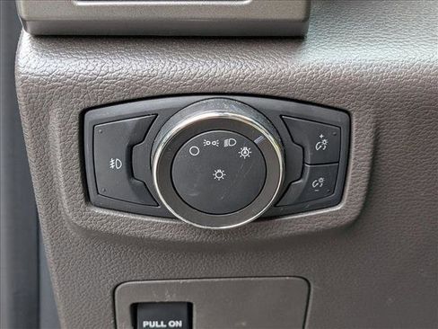 Used 2020 Ford Expedition XLT w/ Equipment Group 202A RWD image 17