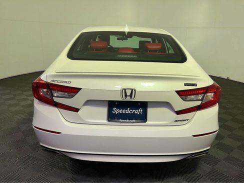 Used 2019 Honda Accord Sport image 6