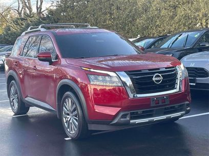 Used 2025 Nissan Pathfinder SL w/ SL Premium Package