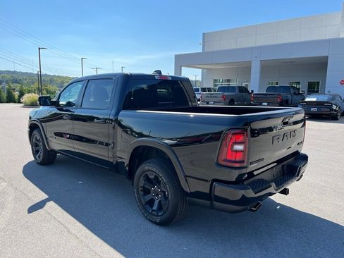 Used 2026 RAM 1500 Big Horn AWD/4WD image 3