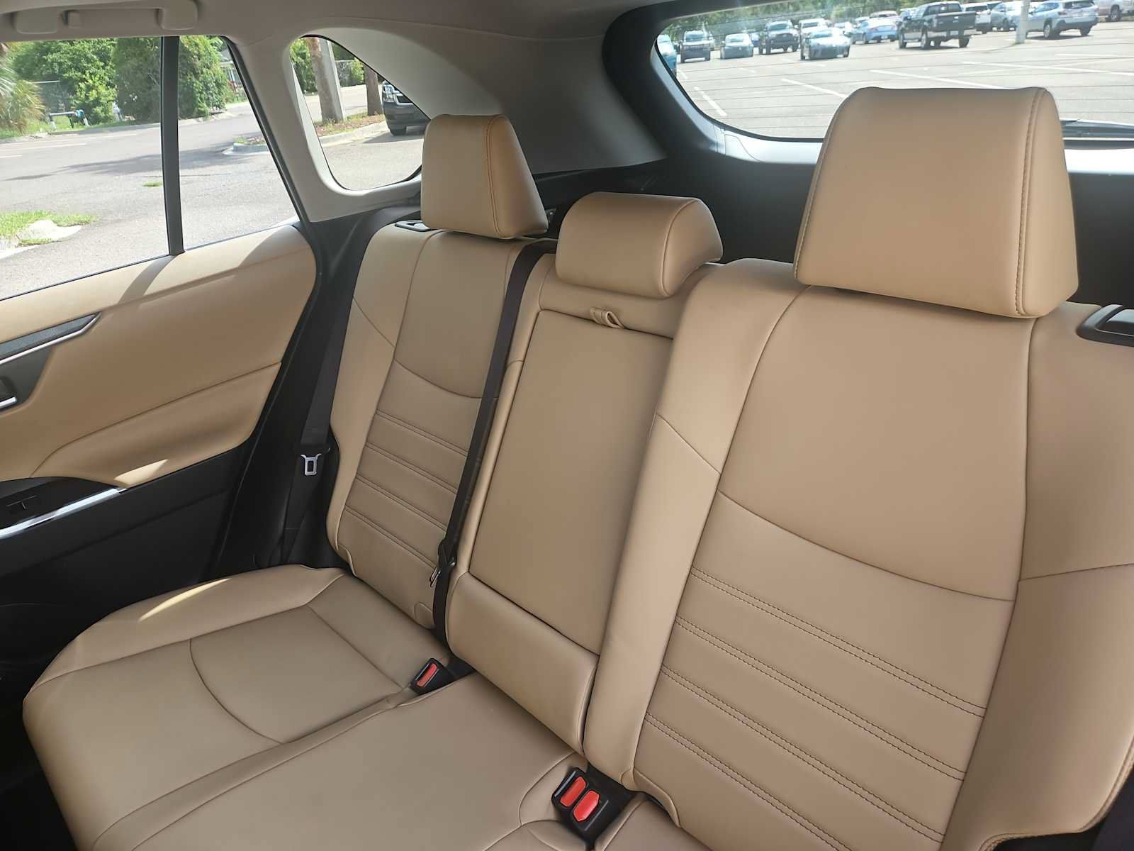 Used 2021 Toyota RAV4 XLE Premium FWD image 25