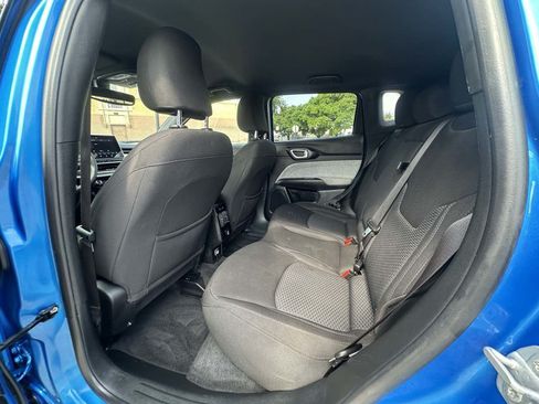 Used 2023 Jeep Compass Sport AWD/4WD image 35