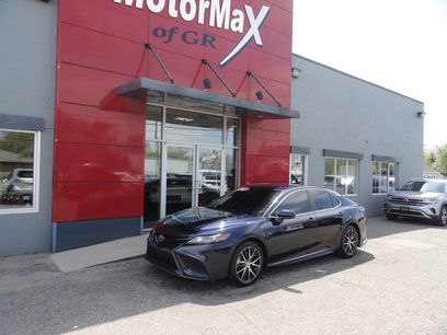 Used 2021 Toyota Camry SE