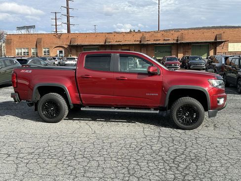 Used 2017 Chevrolet Colorado Z71 image 9