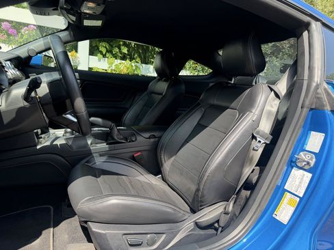 Used 2019 Ford Mustang GT Premium w/ GT Performance Package RWD image 36