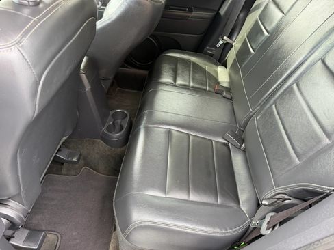 Used 2015 Jeep Patriot High Altitude AWD/4WD image 10