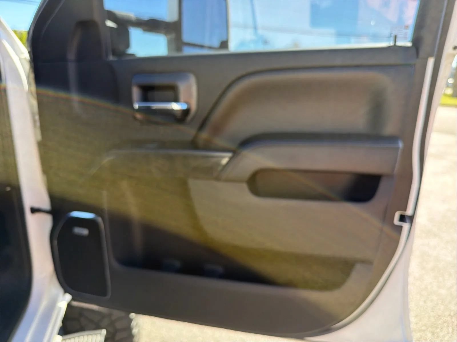 Used 2016 GMC Sierra 2500 Denali w/ Duramax Plus Package AWD/4WD image 36
