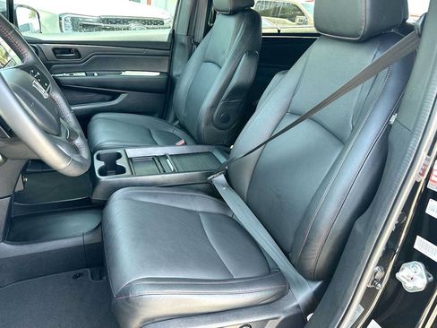 Used 2024 Honda Odyssey Sport image 17