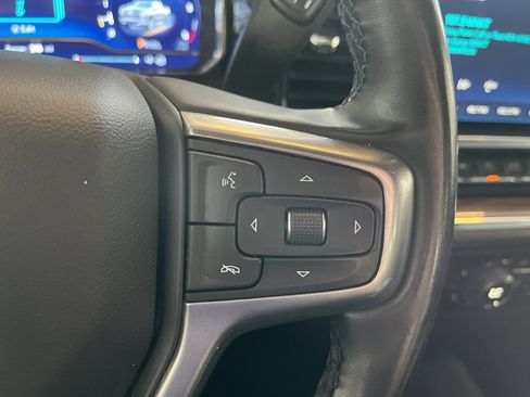 Used 2025 Chevrolet Silverado 1500 LT RWD image 18