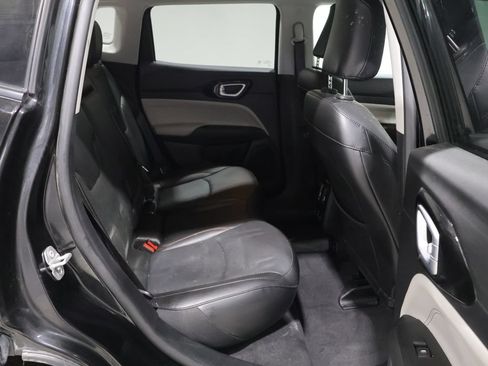 Used 2022 Jeep Compass Limited w/ Elite Group AWD/4WD image 21