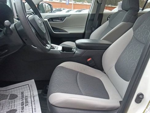 Used 2024 Toyota RAV4 XLE image 15