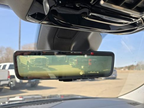 Used 2022 Jeep Grand Cherokee Overland w/ Luxury Tech Group IV image 33