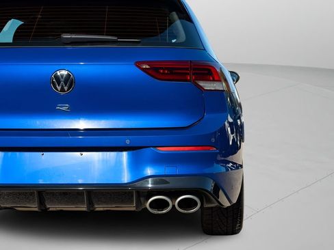 Used 2022 Volkswagen Golf R AWD/4WD image 12