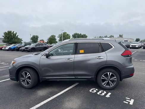 Used 2017 Nissan Rogue SL AWD/4WD image 7