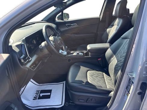 Certified 2025 Kia Sportage X-Line w/ Premium Package AWD/4WD image 10