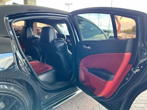 Used 2018 Dodge Charger R/T Scat Pack RWD image 46