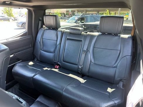 Certified 2022 Toyota Tundra Platinum w/ Advanced Package AWD/4WD image 33