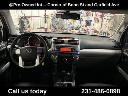 Used 2011 Toyota 4Runner Trail AWD/4WD image 17
