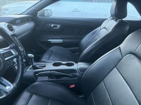 Used 2023 Ford Mustang Premium image 2