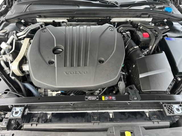 Certified 2023 Volvo S60 B5 Plus w/ Climate Package FWD image 33