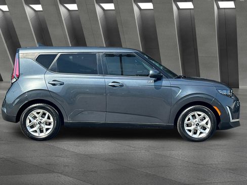 Used 2023 Kia Soul LX w/ Option Group 015 image 3