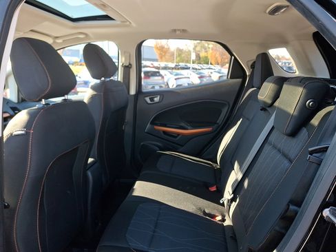 Used 2021 Ford EcoSport SE w/ SE Convenience Package image 10