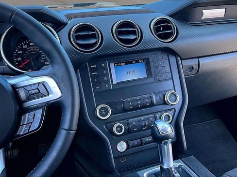 Used 2021 Ford Mustang Coupe image 9